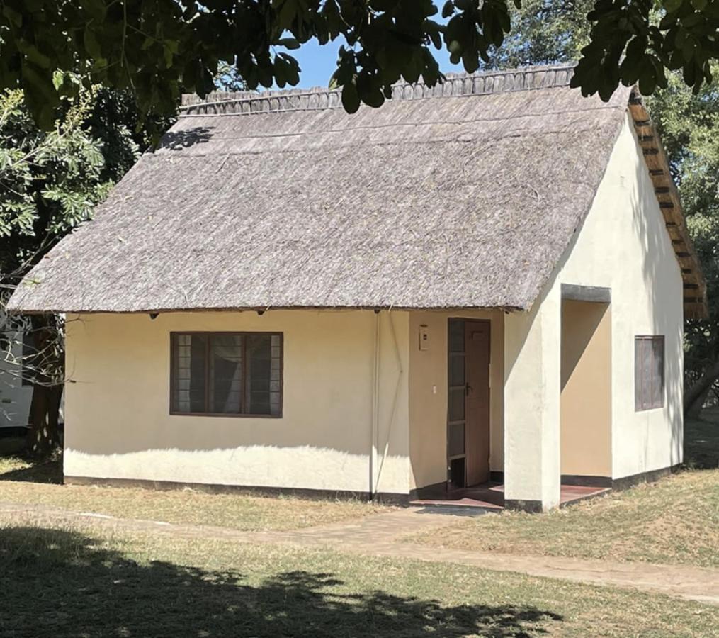 Marula Lodge Mfuwe Luaran gambar